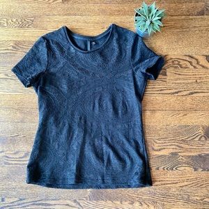 Vintage JOE’s Brocade Patterned Black Short Sleeve Top. Size: Medium